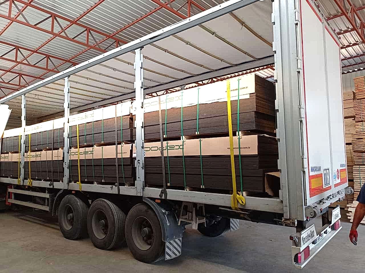 Plywood - Woodex 9 Katman 18 mm.